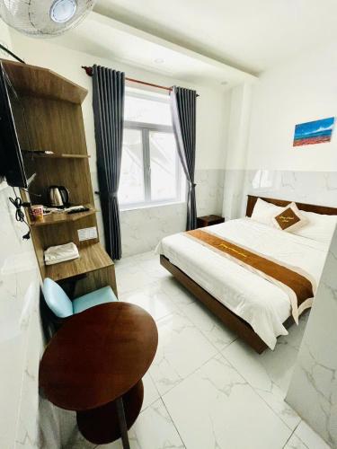 room detail thumbnail 0