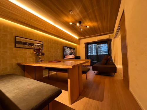 ザ サウンドクレスト五条駅前25 The Sound Crest Gojo-Ekimae