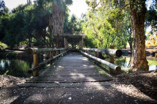 View, Como Retreat - two bedroom villa in Perth