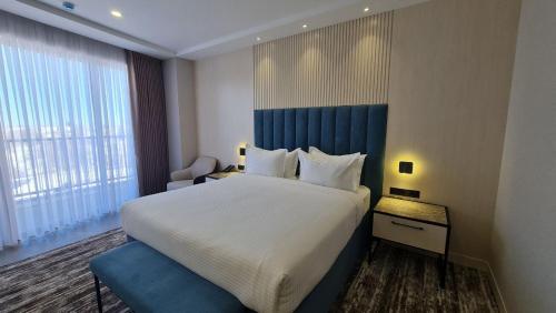 Bed, Azure Resort in Yusufkhona