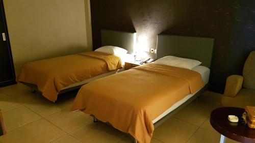Crown Hotel Room Type - Superior Twin Room
