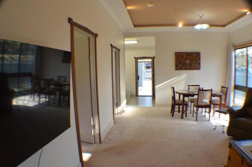 Norseman AirbnbAngels Place in 諾斯曼