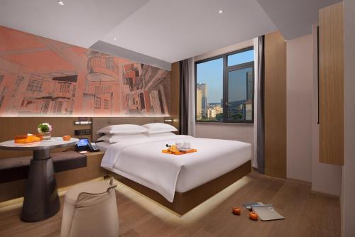 room detail thumbnail 0