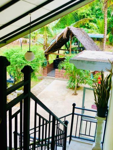 Lotus Cool Hotel in Galketigama