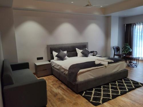 Hotel City View in Golaghat