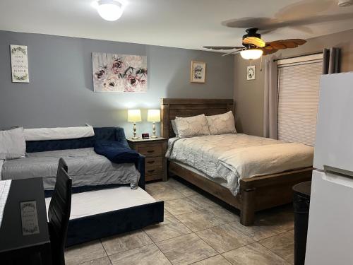 . Just Like Being at Home- Newly Renovated Unit