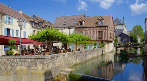 Cocon au bord du Loing 2 chambres cosy & calme in Girolles