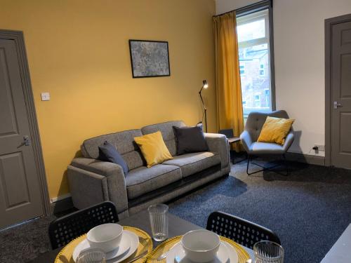 Rectory 4 Bedroom Contractor Accom Free Parking Free Wifi – khách sạn tại Gateshead