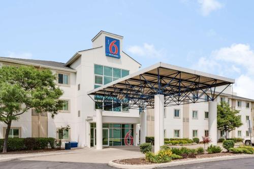 Motel 6-Brampton ON - Toronto