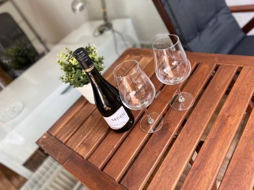 Facilities, Vima`s Apartment mit Terrasse, Pool & Tennis-Court - bei Koln in Bergisch Gladbach