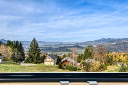 Skats, Panorama Ferienhaus Zora in Gurtisa