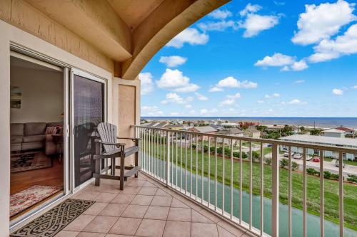 Top Floor Beach View Condo - Ocean Park 409 - image 2