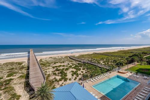 Beachfront 6th floor Condo with Ocean View - Amelia by the Sea - image 5