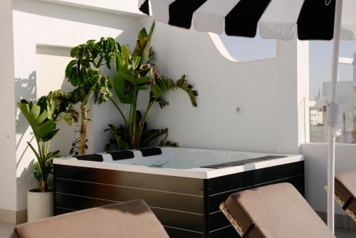 Balcony/terrace, Apartamentos Islamar Arrecife in Lanzarote