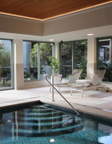 คัมเบอแลนด์ลอเนรีสอร์ท (Cumberland Lorne Resort) in เกรทโอเชียนโร้ด โลร์น