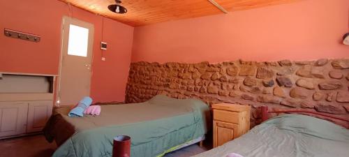 1 double bed, 1 twin bed