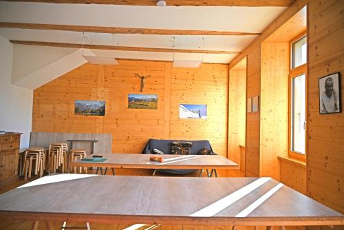 Gite du pèlerin-Chalet de montagne jusqu'à 10 personnes (Gite du pelerin-Chalet de montagne jusqu'a 10 personnes) in Champex