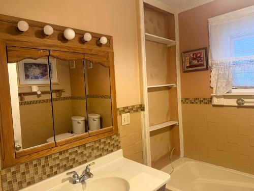 Stay with Jay - Segunda Room in Cleveland, USA