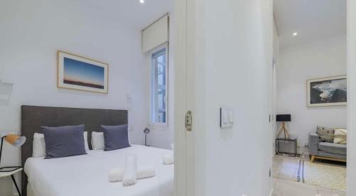 Warm 1BR in the Vibrant Chueca Neighborhood - image 5
