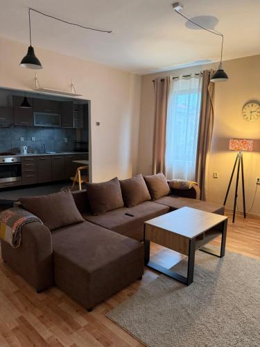 City Cozy Apartment in Komorni Lhotka