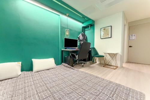room detail thumbnail 0
