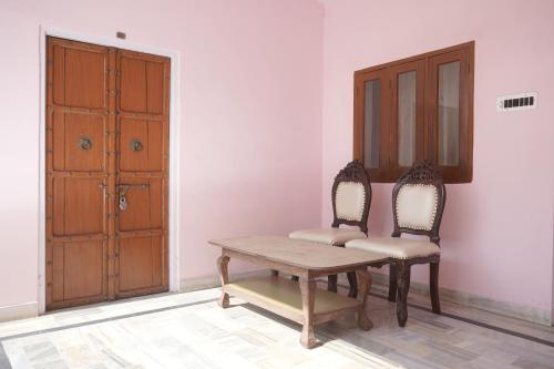 Hotel Karni Niwas