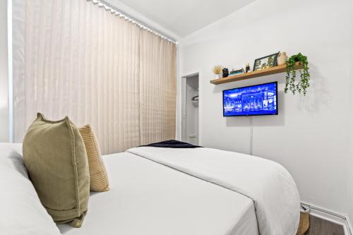 Sleek 2BR - Walking distance to Times Square, New York (Foto 5)