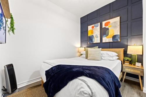 Sleek 2BR - Walking distance to Times Square, New York