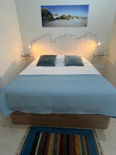 1 queen bed