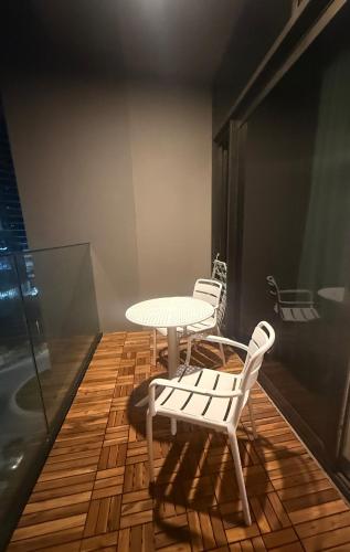 BURJ KHALIFA & CANAL VIEW  STYLISH 2BDR APARTMENT 