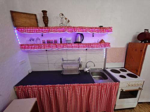 virtuve, Apartmani Deda Zarkova Vodenica in Cuštica