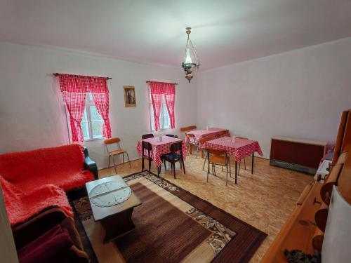 Apartmani Deda Zarkova Vodenica in Cuštica