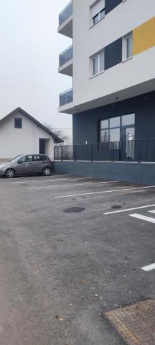 Apartman Maja 46 in Добой