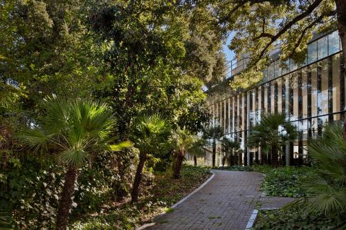 Hotel Encinar de Sotogrande - Tap to explore photos