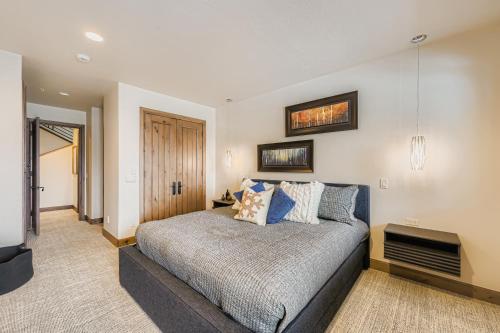 Lucky Star Apartment at Belle Arbor – Park City, UT