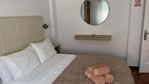 1 double bed