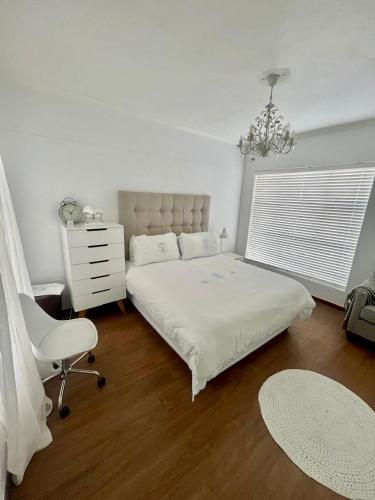 Luxury Beach Front Apartment – khách sạn tại Helderberg