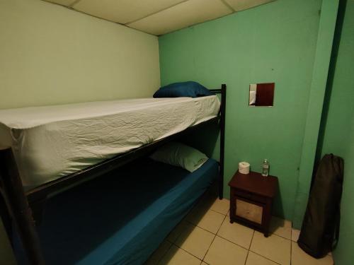 Rooms libertad habitación céntrica en San Salvador 2A - image 5