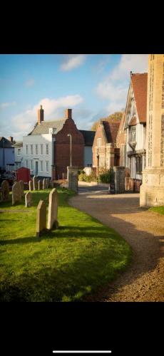 Cosy two bedroom house in eye Suffolk with parking near A140 in Eye