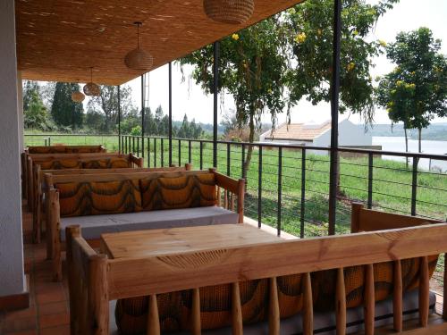 餐廳, Muhazi Dolce Vita Ecolodge in 東部