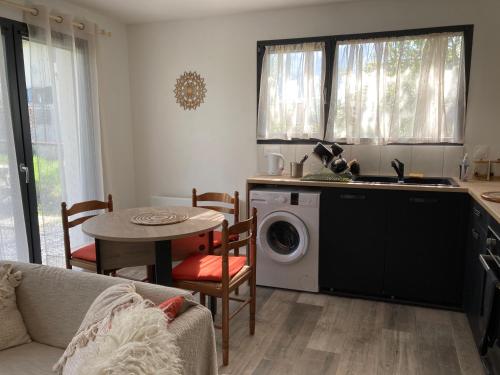 Maisonnette Hauts d'Evian in Larringes