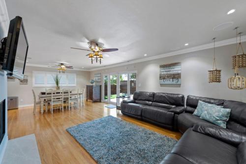SDSU Beach Cottage in Del Cerro
