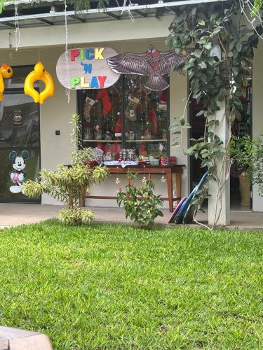 Warm Retreat Away From Home in Kijangwani
