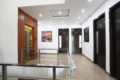 Collection O Tipsyy Inn – Gurgaon, NY