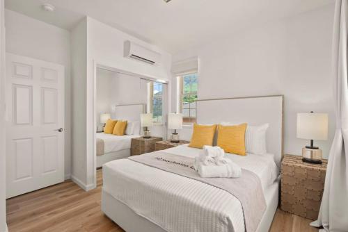 Marbella Lane - Paradise Point close to beaches in Makaha (HI)
