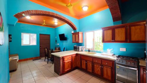 Casa Olivia at La Joya Escondita with Pool & Rooftop Lounge - 2BD - Near Sayulita and Punta Mita in San Francisco Lachigoló