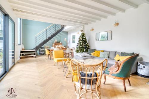 Joyful House 15 min de Disneyland Paris- Bord de Marne- 12 personnes - Location saisonnière - Lagny-sur-Marne