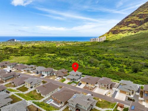 Marbella Lane - 2 master suites MTOcean Views in Makaha (HI)