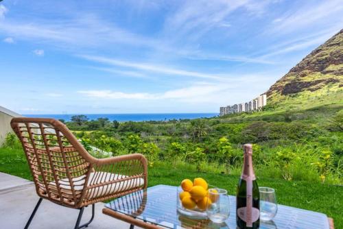 Marbella Lane - 2 master suites MTOcean Views in Makaha (HI)