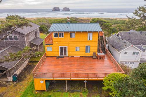 Arnold Beach House, Rockaway Beach